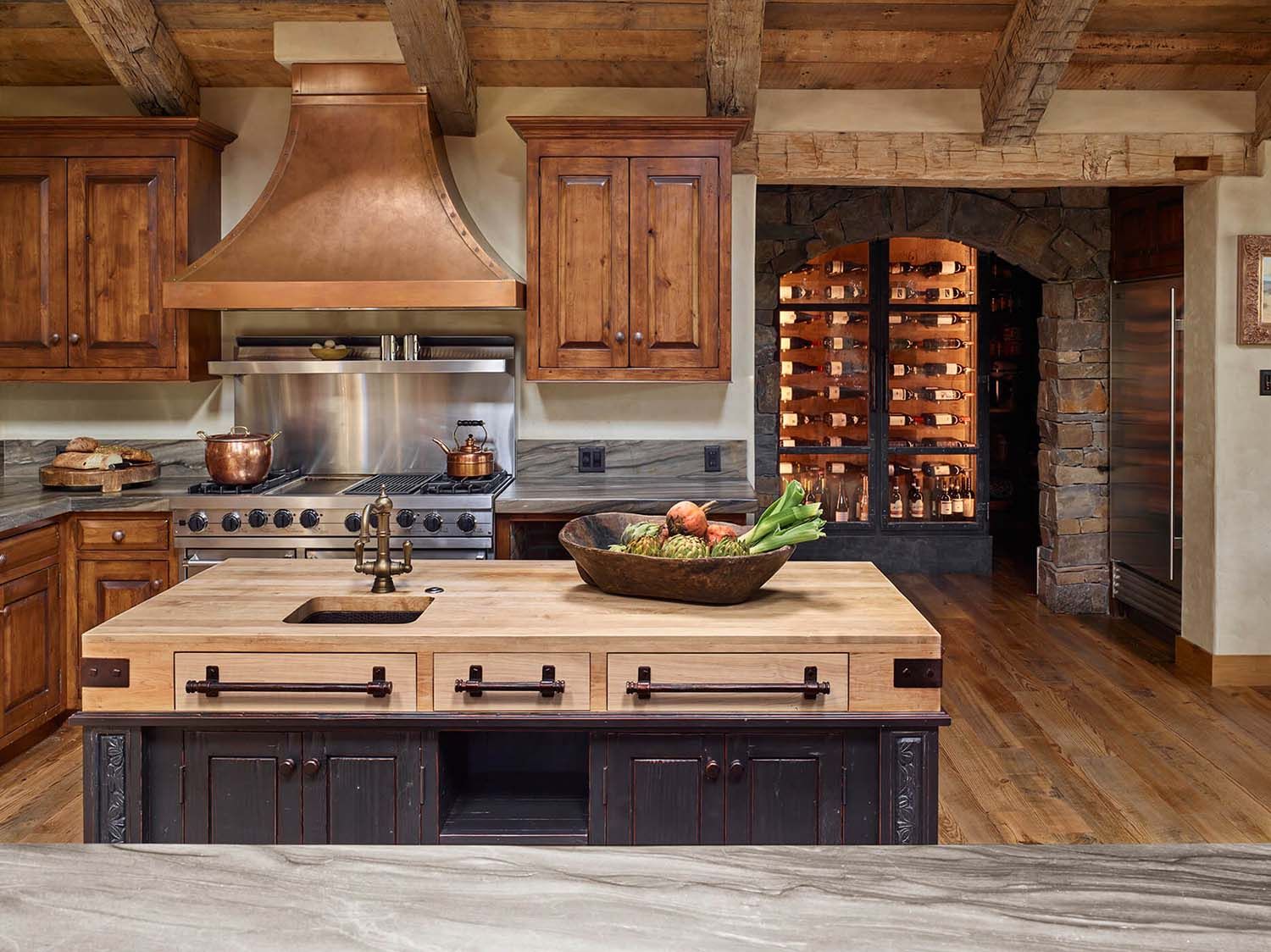 Rustic Charm: 10 Ideas for Your Ranch Kitchen Haven - Farmhouse Kitchen and Bath