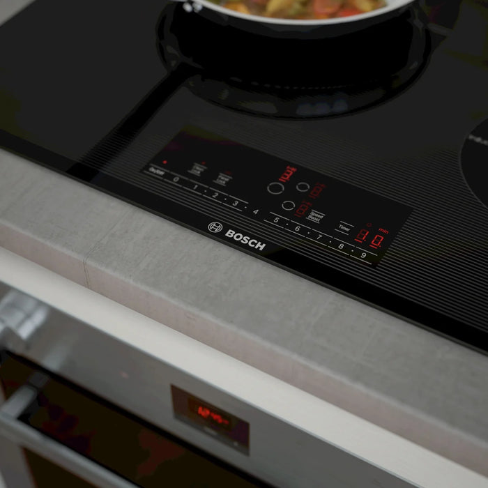 Bosch 24" Single Convection Electric Wall Oven, HBE5453UC