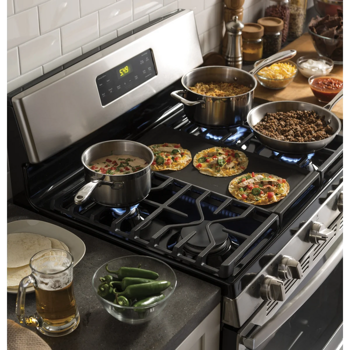 GE® 30" Freestanding Gas Range JGBS66REKSS