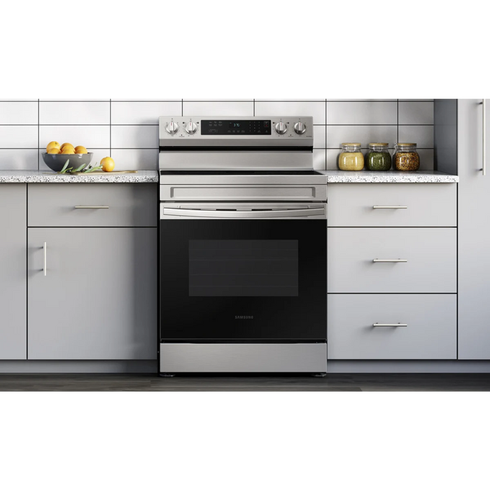 SAMSUNG 30" Freestanding Electric Smart Range, NE63A6311SS