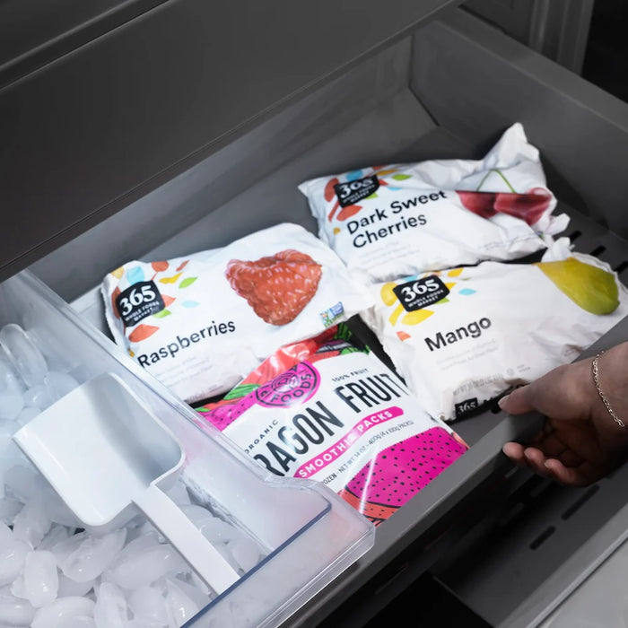 ZLINE Autograph Edition 60" French Door Built-In Bottom Freezer Refrigerator, Water Dispenser, Ice Maker, Black Stainless Steel, Graphite Gray Interior, Helix Handles GRBIVZ-BS60KCB