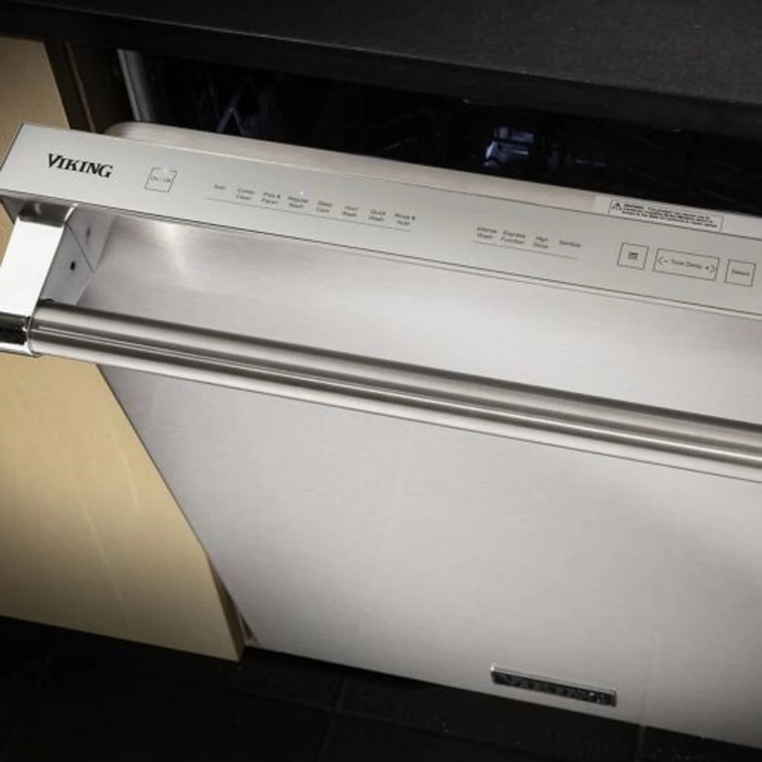 Viking­® 24" Stainless Steel Built in Dishwasher VDWU524SS