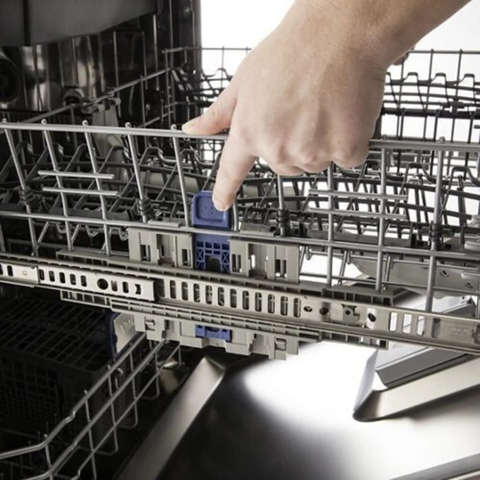 Viking­® 24" Stainless Steel Built in Dishwasher VDWU524WSSS