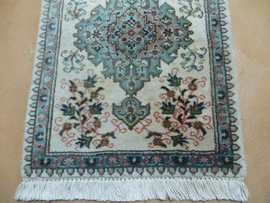 1' 9" X 2' 5" Handmade Indian Wool Rug Lahore Floral Design Small Oriental Rug Beige & Teal