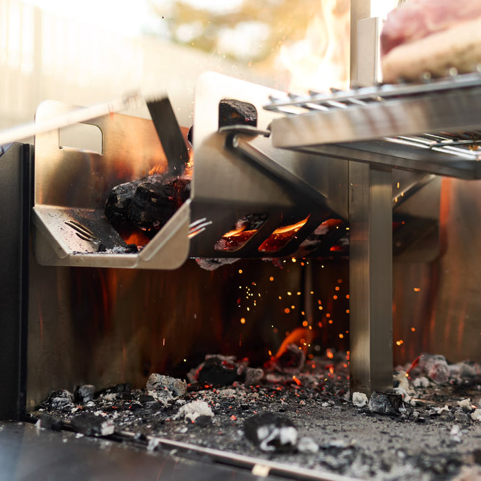 Blackstone Bronco Open Flame Grill, 679765988