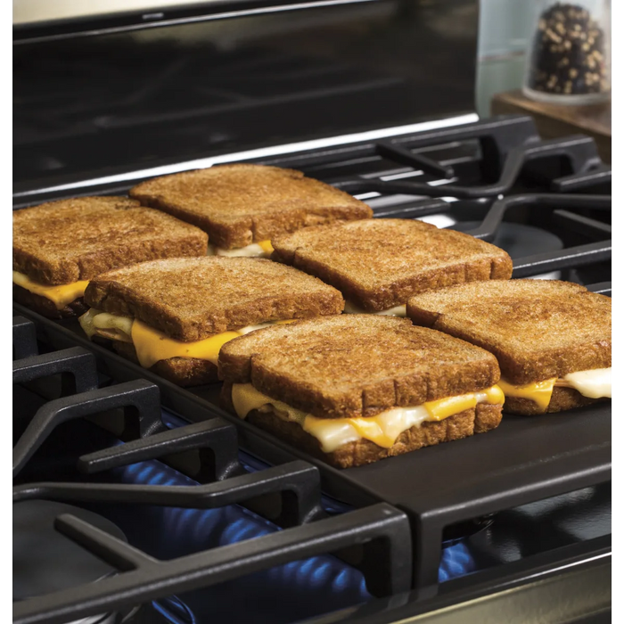 GE® 30" Freestanding Gas Range JGBS66REKSS