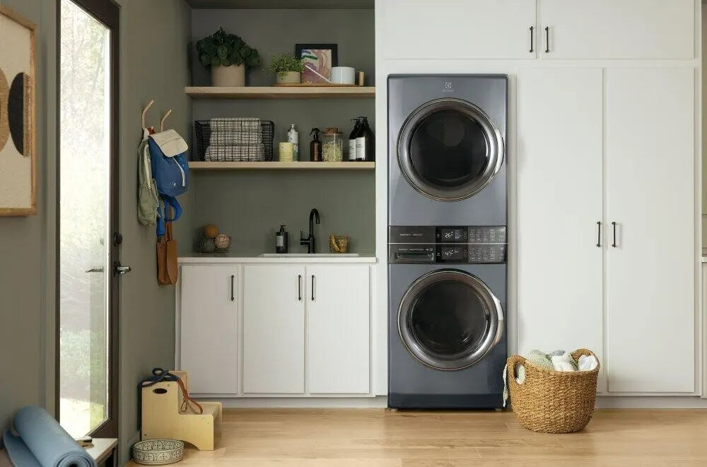 Electrolux Front Load 4.5 Washer, Gas Dryer, SmartBoost, LuxCare Dry, Titanium, ELTG7600AT