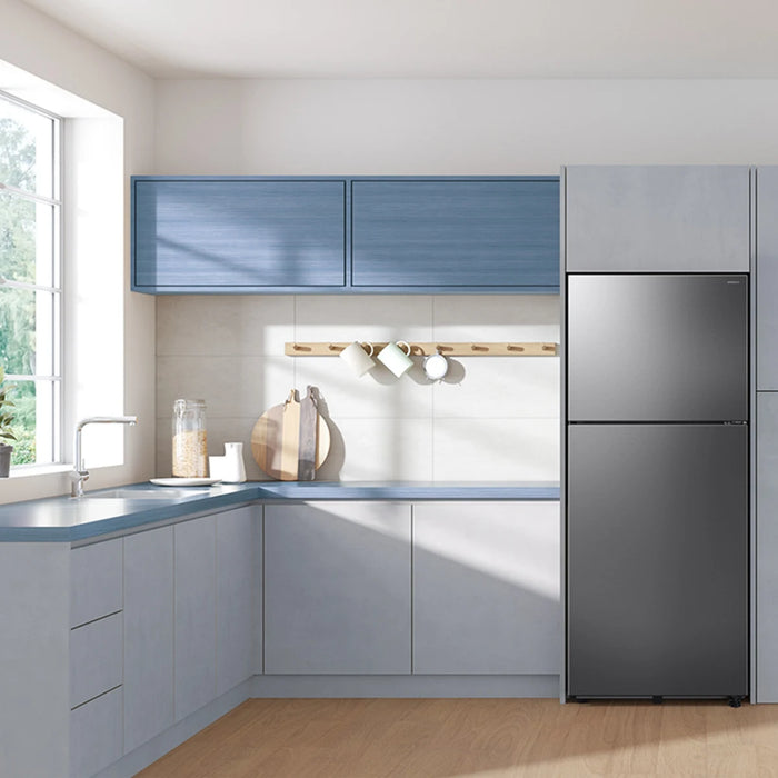 Samsung 28" Top-Freezer Refrigerator RT70F18LRSR