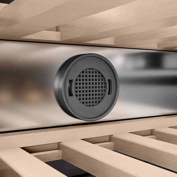 ZLINE 18"Triple Zone 68 Bottle Right Hinge Column Wine Cooler, White Matte Stainless Steel Matte Black RCWVRZ-WM-18-MB