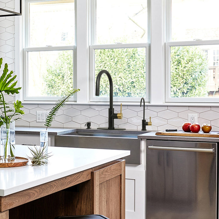 Matte Black & Brushed Gold Pull Out Kitchen Faucet with Deck Plate, Single Level Solid Brass Kitchen Sink Faucets with Pull Down Sprayer-AK96416BLBG