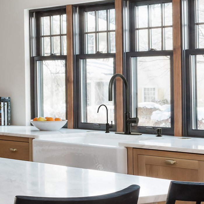 Matte Black Pull Out Kitchen Faucet with Deck Plate, Single Level Solid Brass Kitchen Sink Faucets with Pull Down Sprayer-AK96416MB