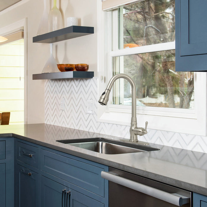 Pull Out Kitchen Faucet with Deck Plate, Single Level Solid Brass Kitchen Sink Faucets with Pull Down Sprayer-AK96418-D-BN