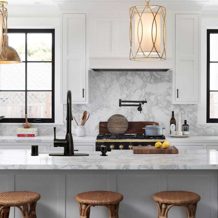 Matte Black Pull Out Kitchen Faucet with Deck Plate, Single Level Solid Brass Kitchen Sink Faucets with Pull Down Sprayer - AK96455MB