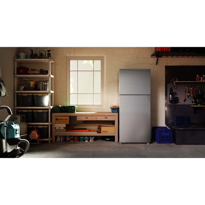 Samsung 28" Top-Freezer Refrigerator RT16A6195SR