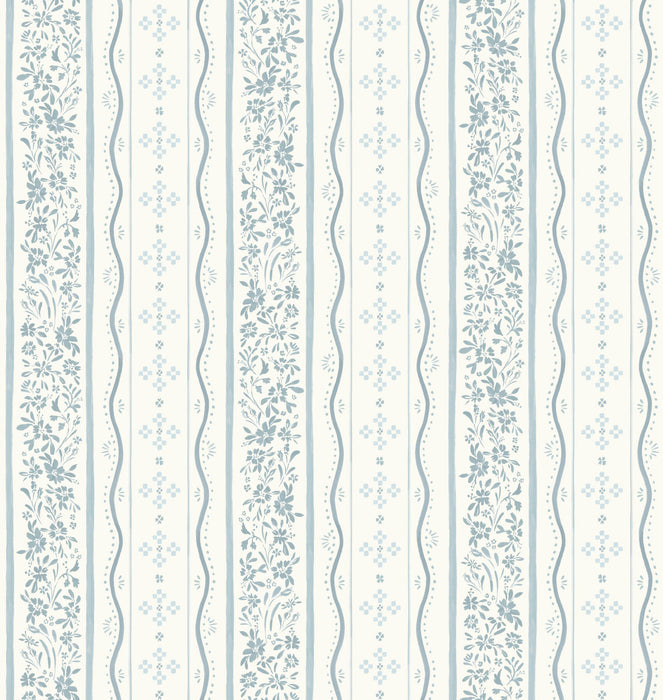 Este Wallpaper by Hufton Studio