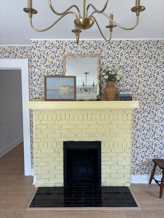 Lillian Wallpaper by Ali Anni