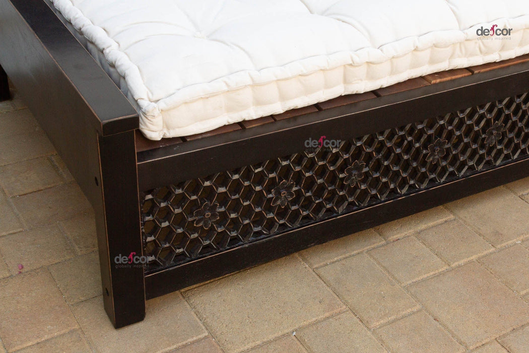 8 Ft Long Onyx Floral Carved Daybed