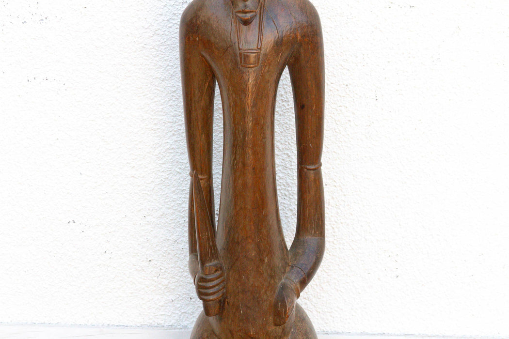 Refined Fang People Male Guardian Figure