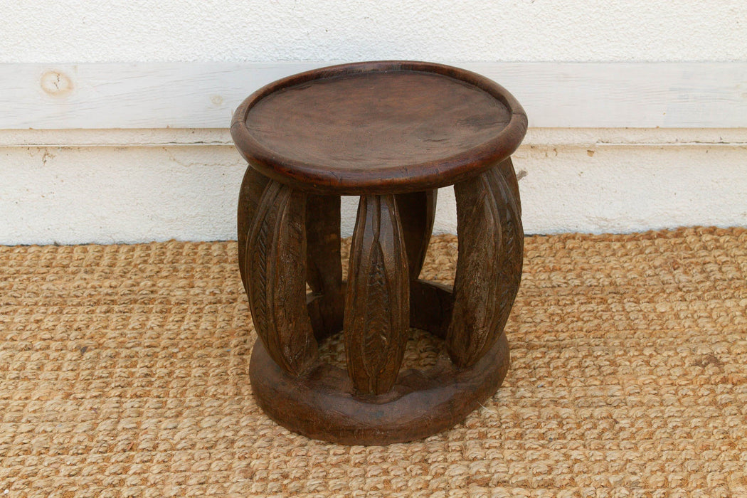 Antique Rustic Minimalist Lobi Stool
