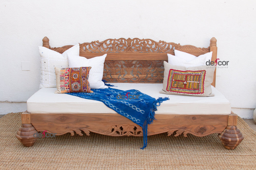 Finely Carved Bali Lounge Daybed Sofa