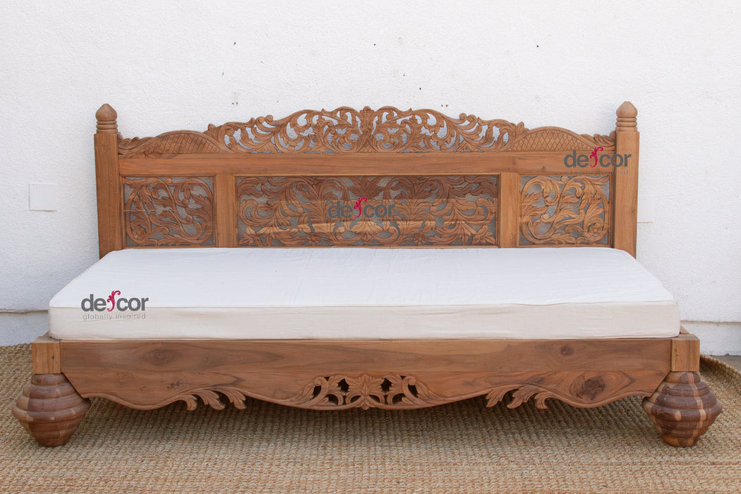 Finely Carved Bali Lounge Daybed Sofa