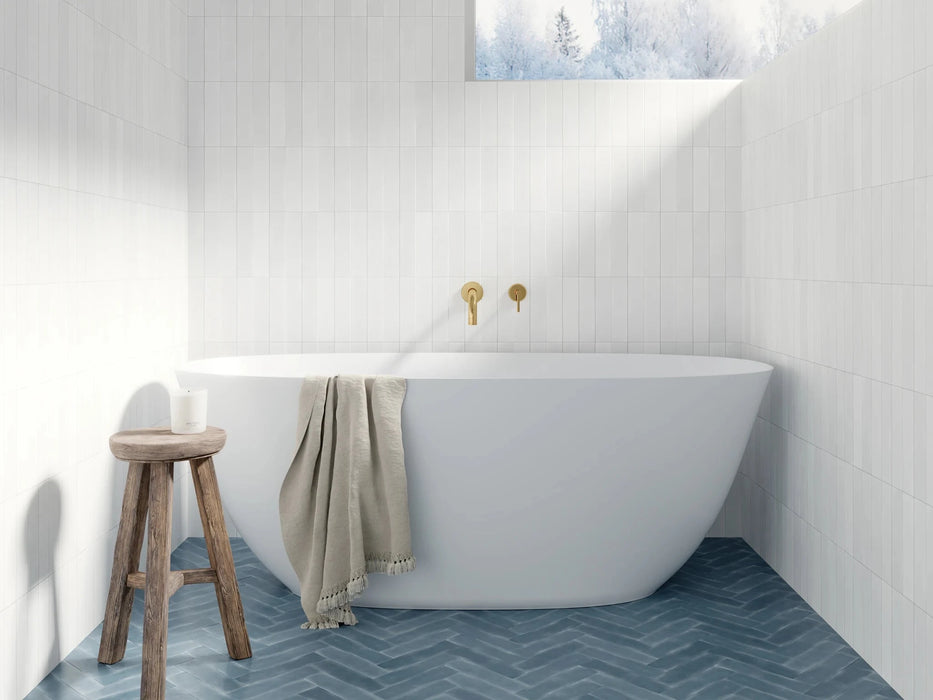 LaToscana Free Standing Solid Surface Bathtub PLETRV6328