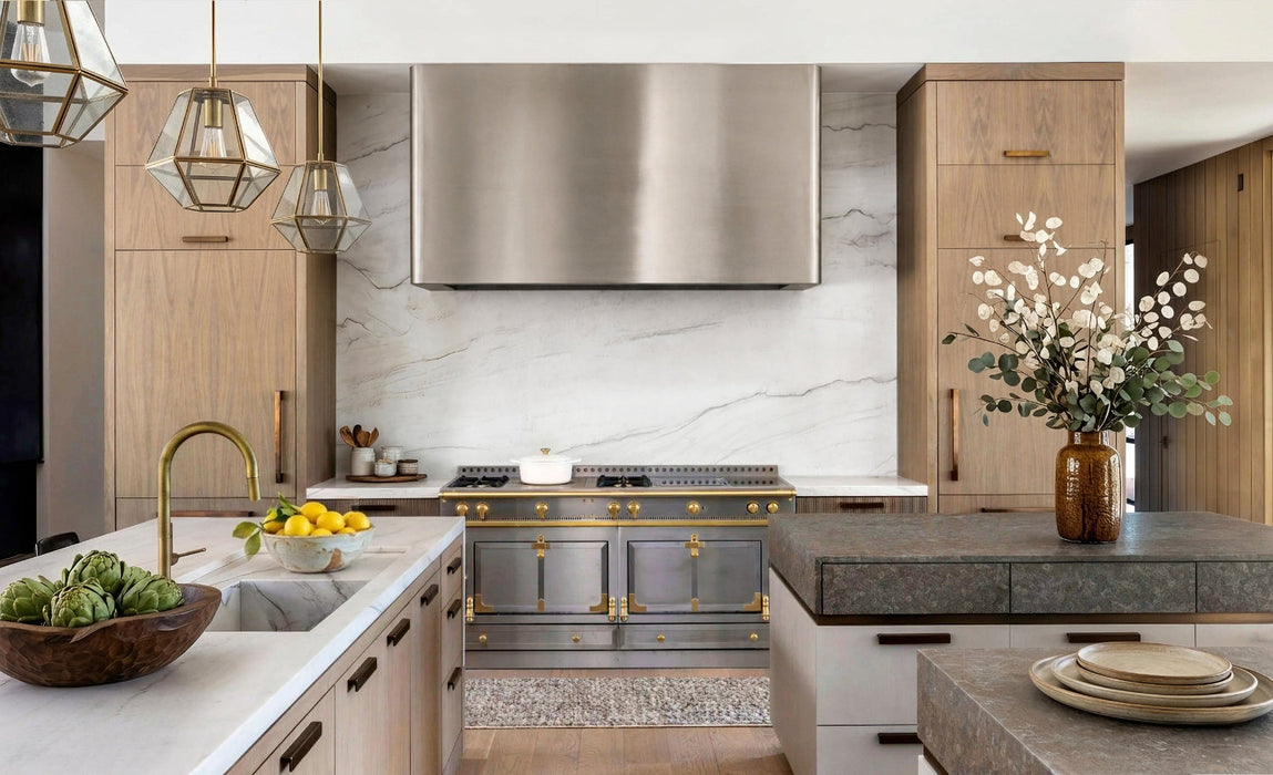 Modern Stainless Steel Range Hood with Brushed Grain
