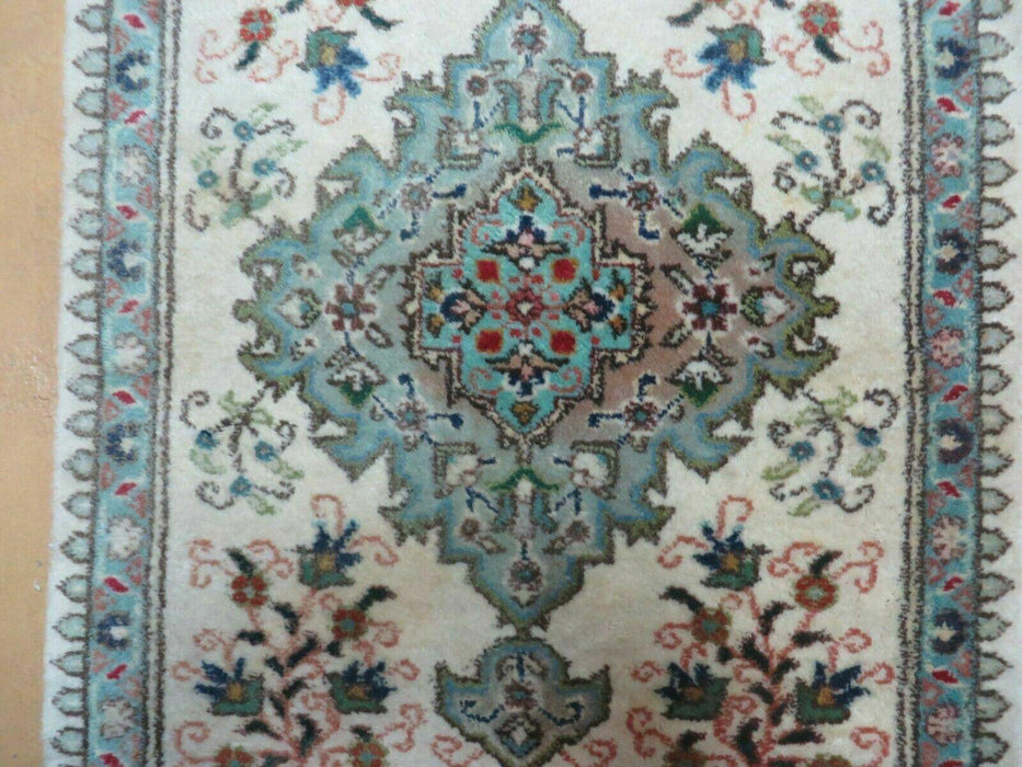 1' 9" X 2' 5" Handmade Indian Wool Rug Lahore Floral Design Small Oriental Rug Beige & Teal