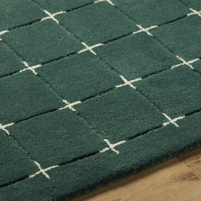 Sanvi Green Tufted Wool Area Rug